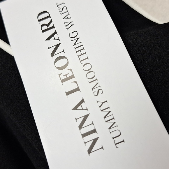 NEW!! NINA LEONARD CAPRI PANTS. - Picture 5 of 6